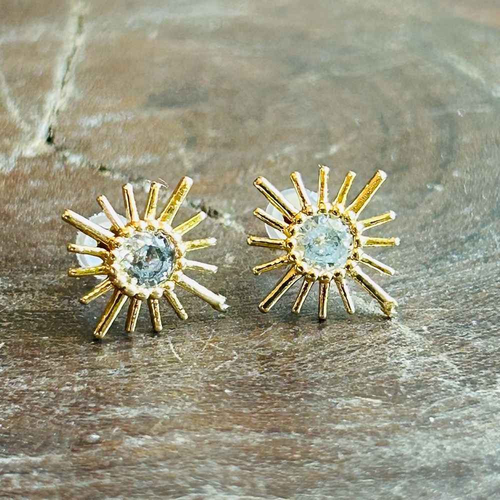 NWT ✨ 18K Gold Sunburst Earrings ✨ Handcrafted Artisan